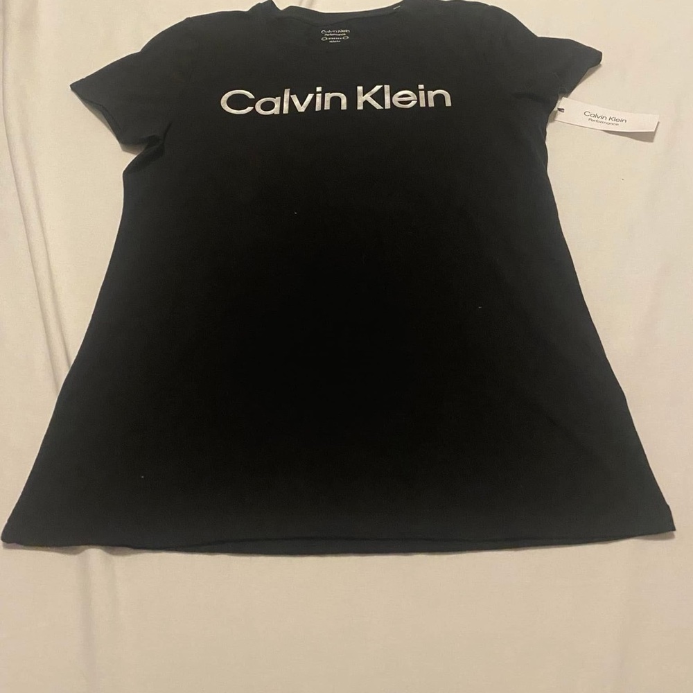 Never worn. Smoke and pet free home